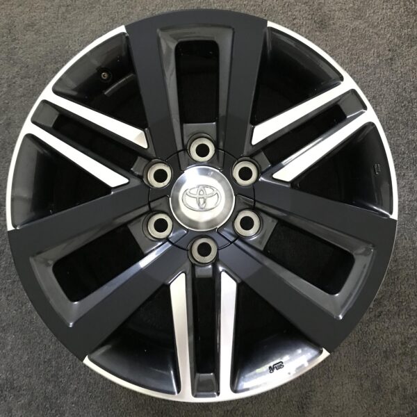 Hilux 2015-2020 SR5 / Fortuner Crusade Partial Wheel Decal