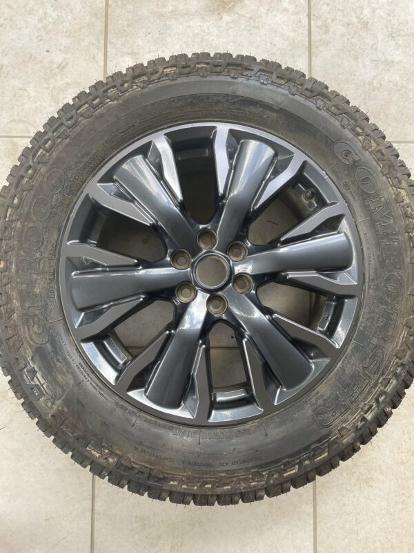 Navara ST-N Sport Wheel Decal